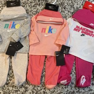 Baby Nike outfits size 6 months